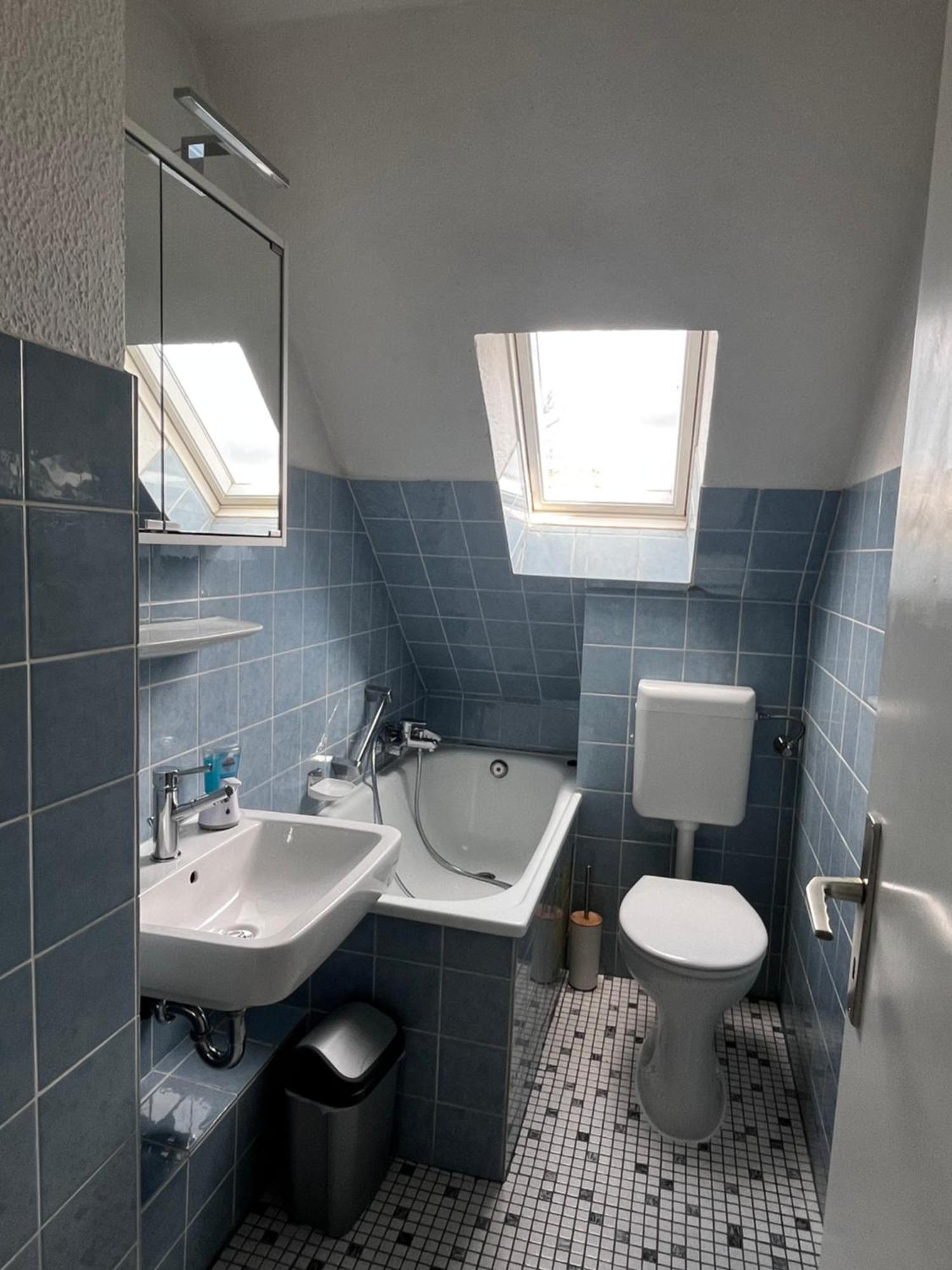 Flattyone Ruhrgebiet - Schlafkomfort Und Anbindung - Neu Renoviert Bochum Exterior foto